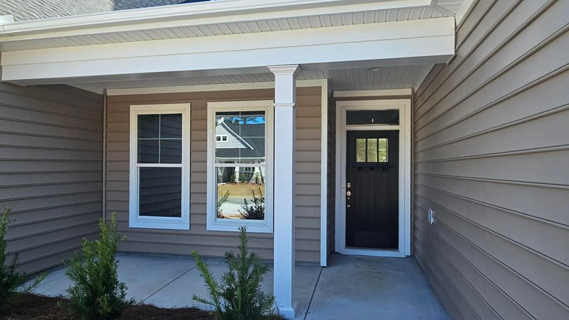 190 Huguenot Trl, Huger, SC 29450