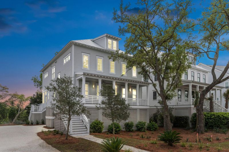 832 Dunham St, Charleston, SC 29492