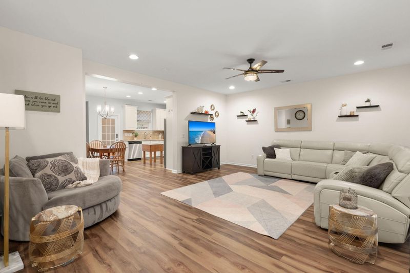 3017 Lazarette Ln, Charleston, SC 29414