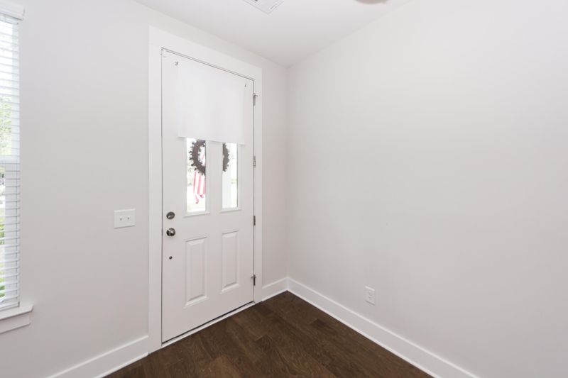 275 Summers Dr, Summerville, SC 29485