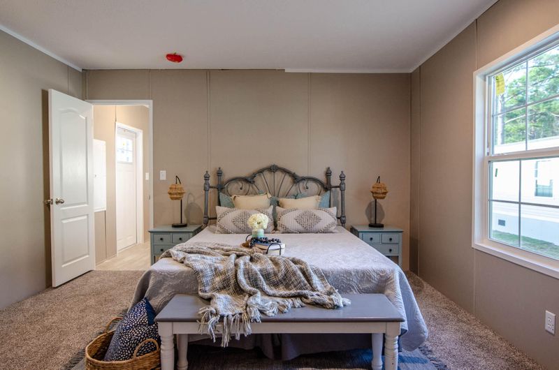 160 O T Wallace Dr, Summerville, SC 29483
