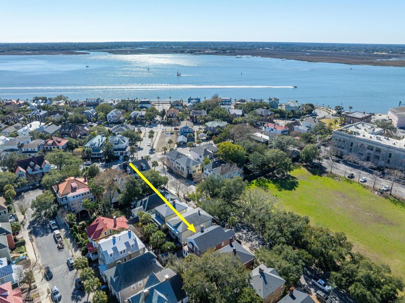 10 Ashley Ave, Charleston, SC 29401