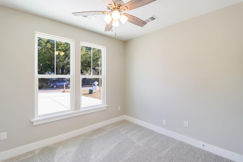 3913 Walnut St, North Charleston, SC 29405