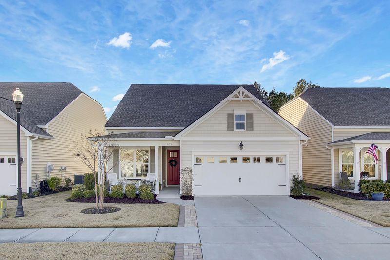 609 Beach Way, Summerville, SC 29486