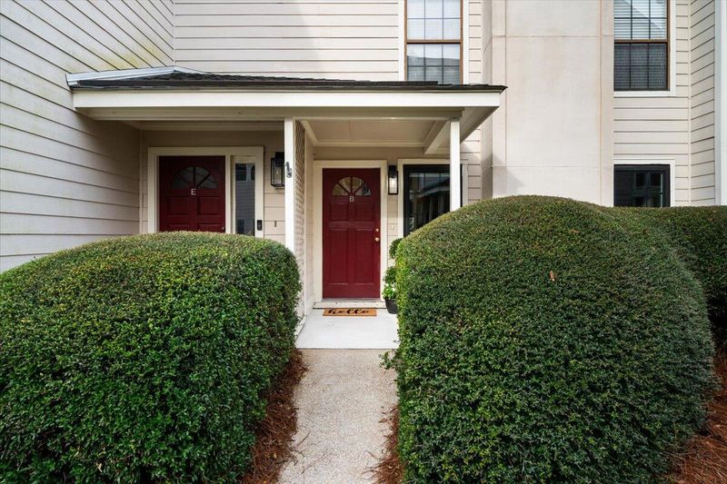 348 Sandpiper Dr #302, Mount Pleasant, SC 29464