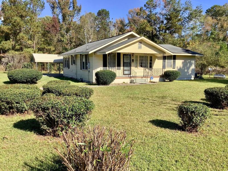 1293 Pineville Cir, Pineville, SC 29468