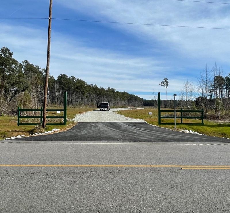 429 Sandridge Acres Trl, Holly Hill, SC 29059
