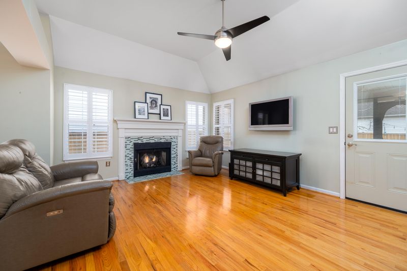 616 Lockheed St, Charleston, SC 29407