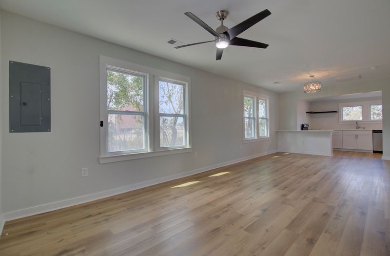 1920 Hampton Ave, North Charleston, SC 29405