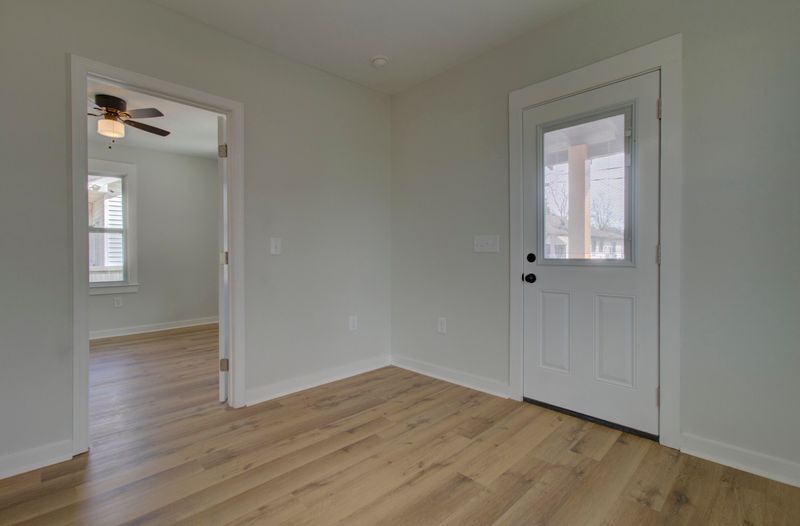 1920 Hampton Ave, North Charleston, SC 29405