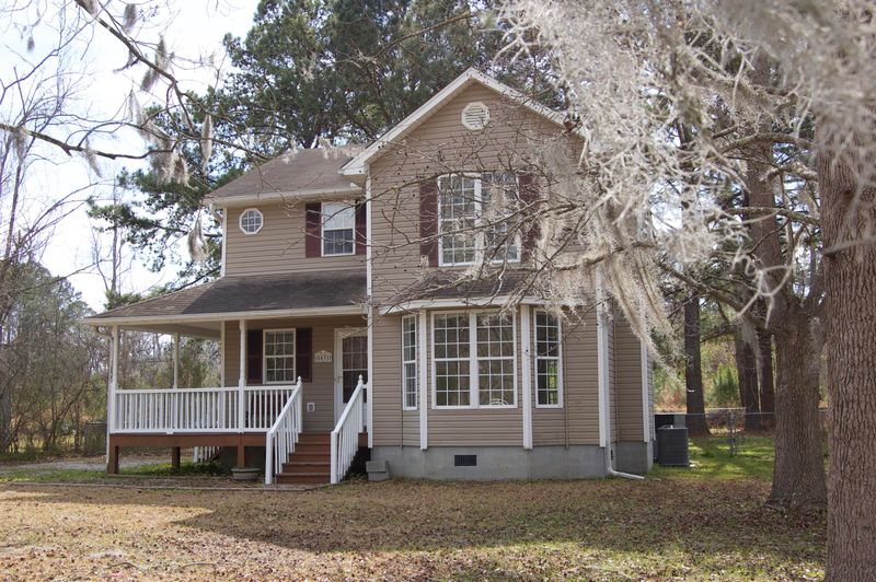 5031 Manor Rd, Hollywood, SC 29449