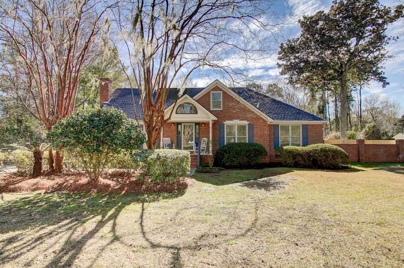 1907 Houghton Dr, Charleston, SC 29412