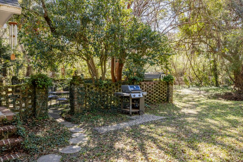 1521 W Palmetto Fort Dr, Mount Pleasant, SC 29466