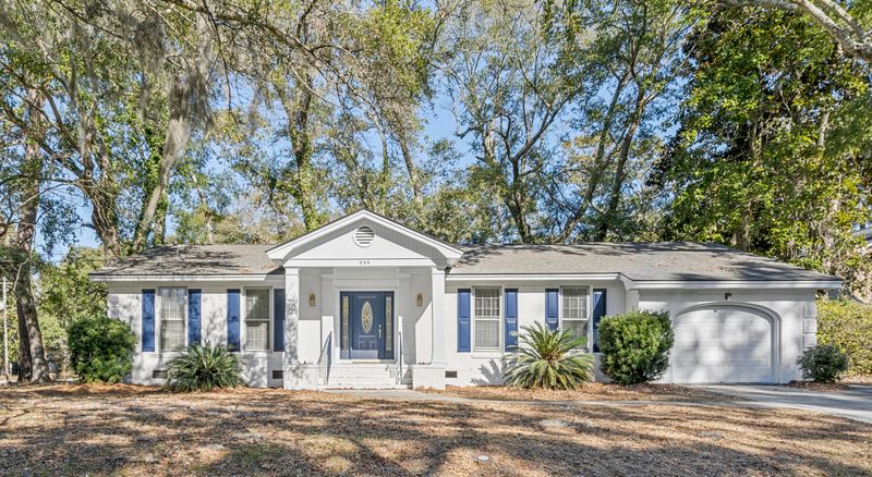 656 Regina St, James Island, SC 29412