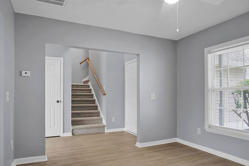 8130 Lansbury Ct, North Charleston, SC 29420