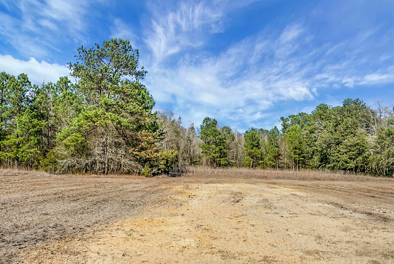 872 Fauling Rd, Saint Stephen, SC 29479