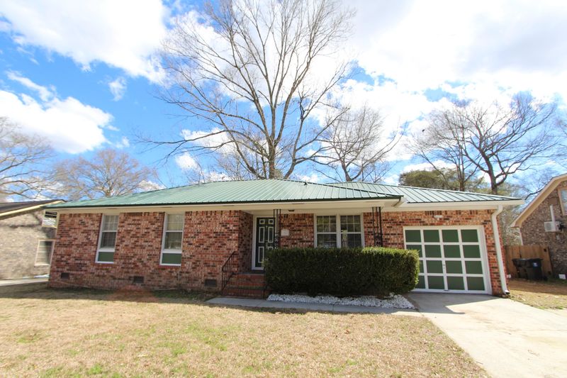 105 Greensboro Ln, Ladson, SC 29456