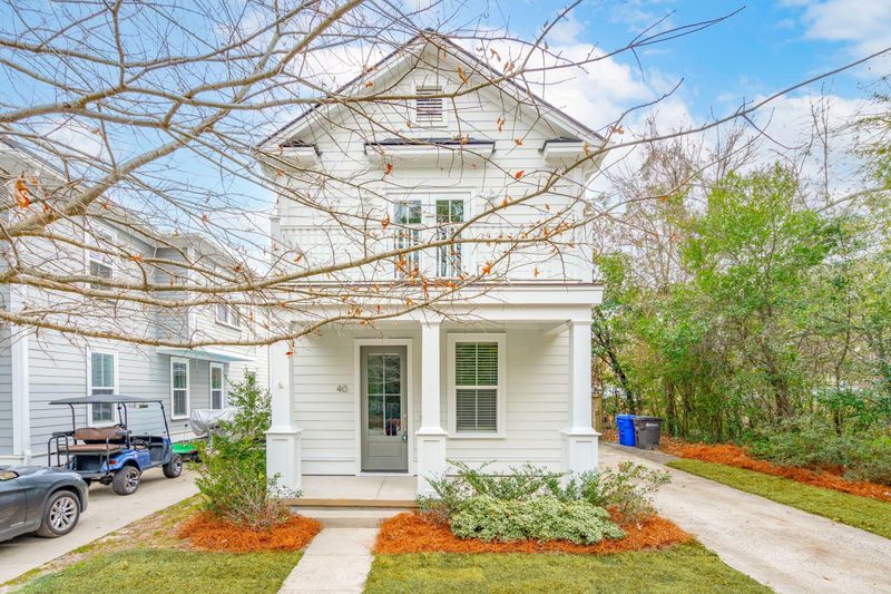 40 Shem Dr, Mount Pleasant, SC 29464