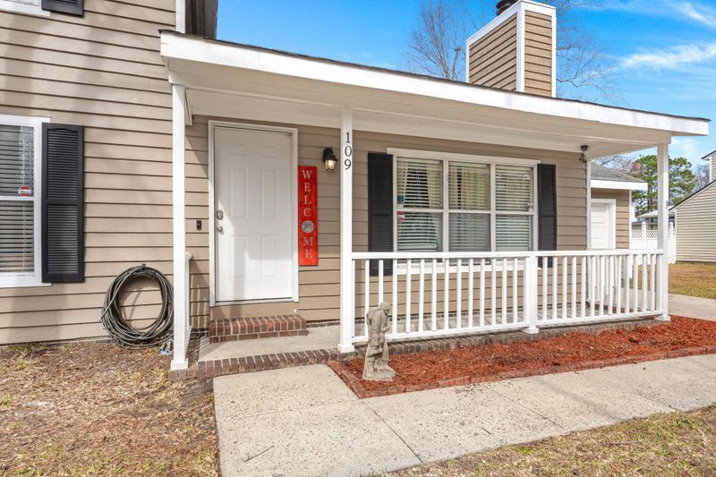 109 Woodbridge Dr, Summerville, SC 29486