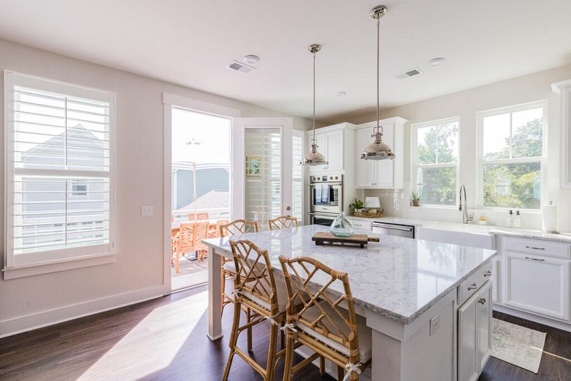 1701 Indy Dr, North Charleston, SC 29405