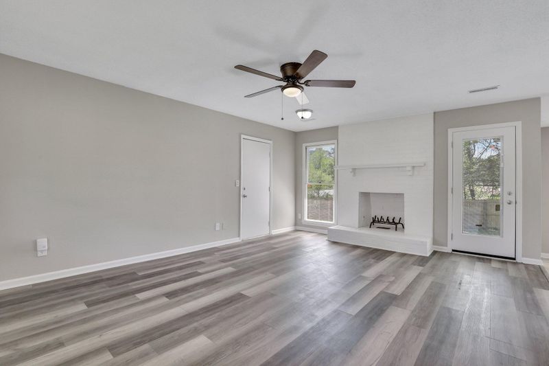 1 Kenilworth Rd, Goose Creek, SC 29445