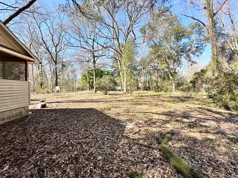 6947 Raymond Ave, North Charleston, SC 29406