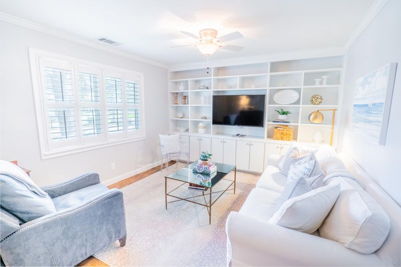 722 Harbor Ln, Mount Pleasant, SC 29464