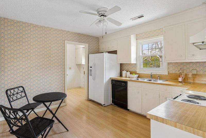 2013 Saint David Ln, Charleston, SC 29414