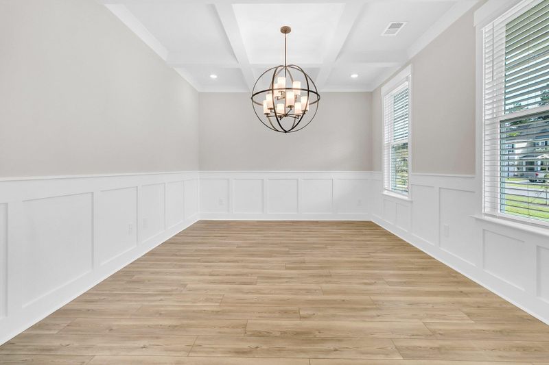 421 Rowley Ln, Summerville, SC 29486
