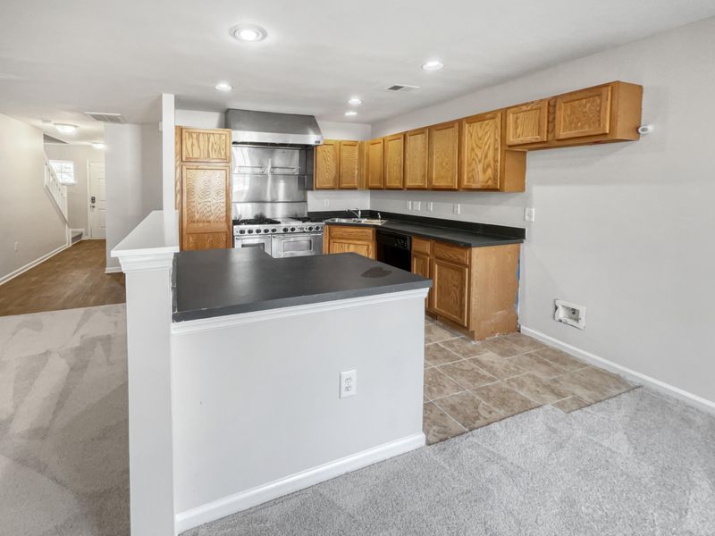 1402 Buckthorn Cir, Summerville, SC 29483