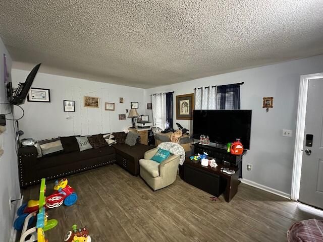 1197 See Port Dr, North Charleston, SC 29406