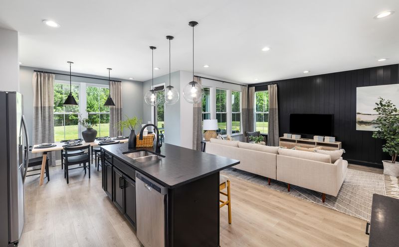 107 Hawthorne Landing Dr, Goose Creek, SC 29445