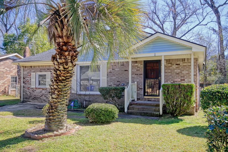 6 Pratt St, Charleston, SC 29407