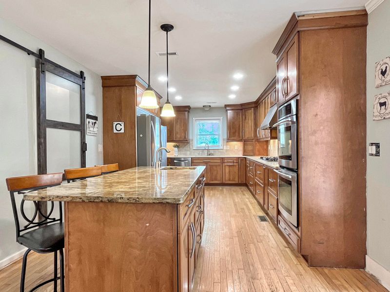 310 Fairlawn Dr, Moncks Corner, SC 29461