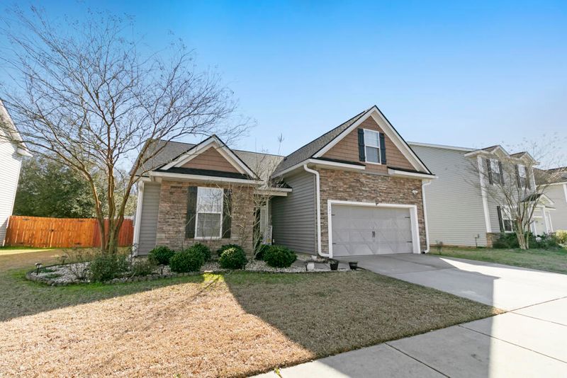 121 Roadster Row, Summerville, SC 29483