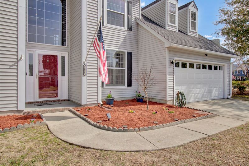 3275 Hunters Rest Dr, Charleston, SC 29414