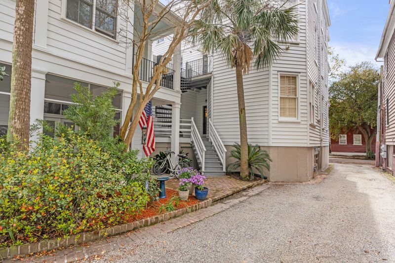 30 Mary St #5, Charleston, SC 29403