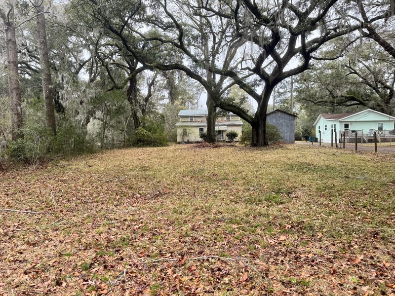 2075 River Rd, Johns Island, SC 29455