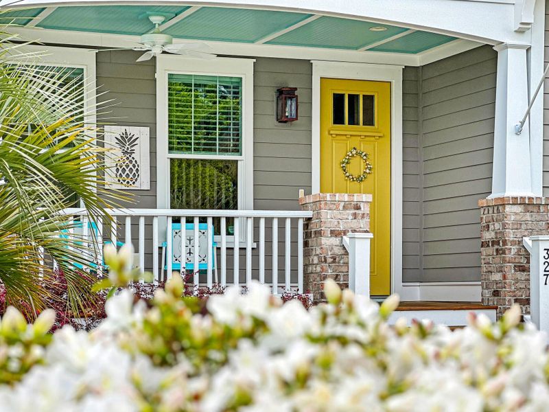 327 Gnarly Oak Ln, Summerville, SC 29485