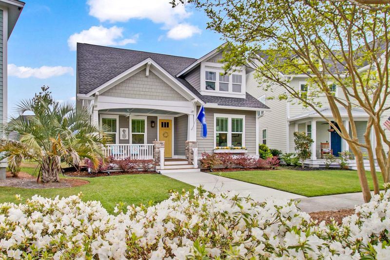 327 Gnarly Oak Ln, Summerville, SC 29485