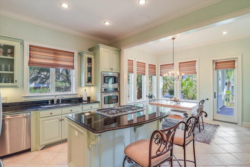 5 Beachwood East, Isle Of Palms, SC 29451