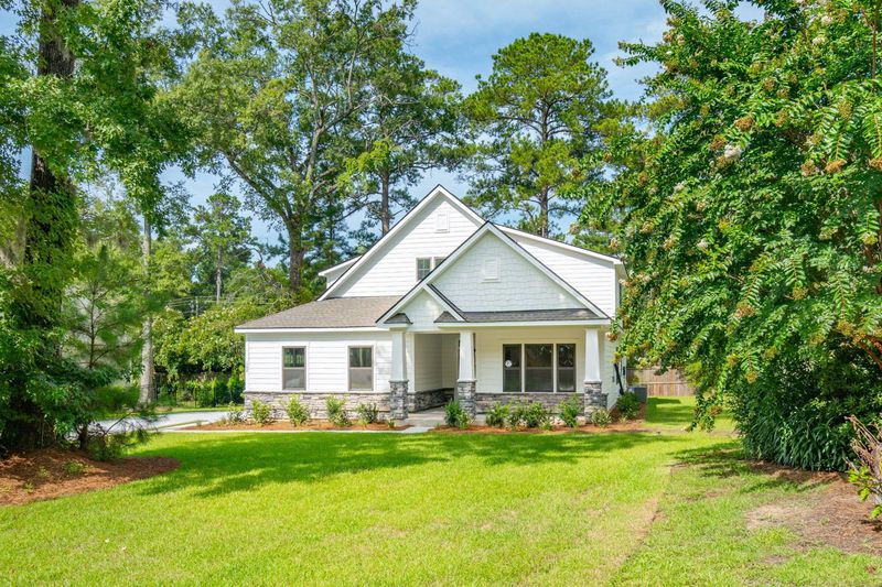 102 Aviary Ct, Summerville, SC 29483