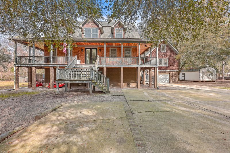 2099 Sea Island Estates Dr, Johns Island, SC 29455