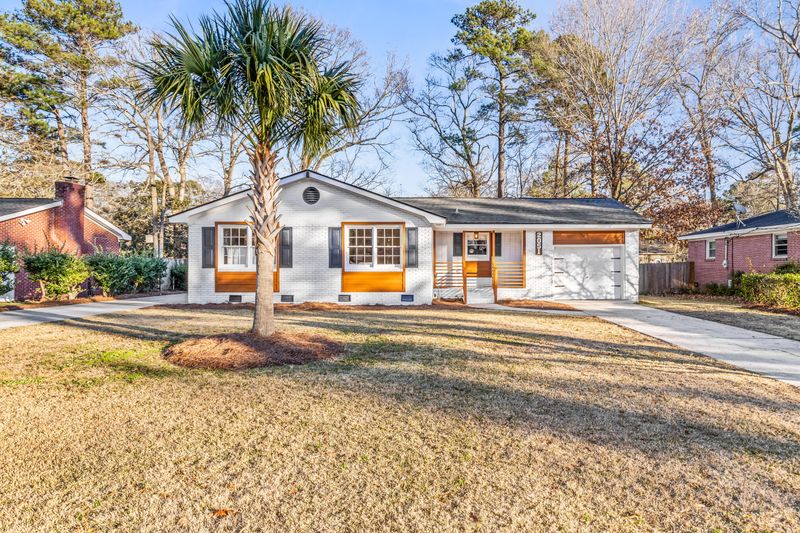 2051 Bishop Dr, Charleston, SC 29414