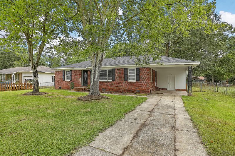 224 Vine St, Goose Creek, SC 29445