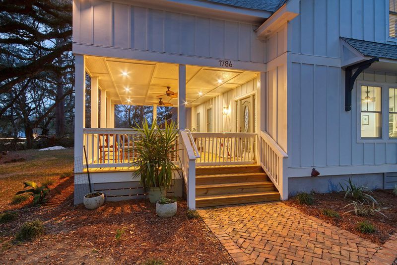 1786 Opal Ave, Charleston, SC 29407