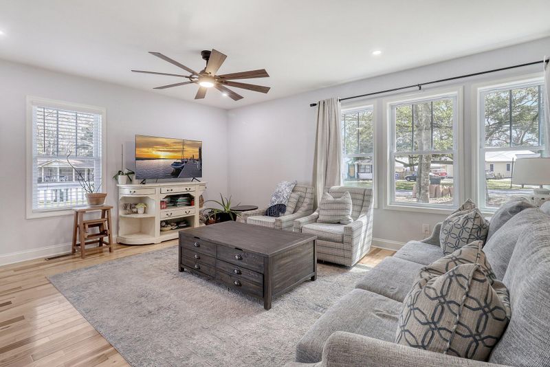 1786 Opal Ave, Charleston, SC 29407