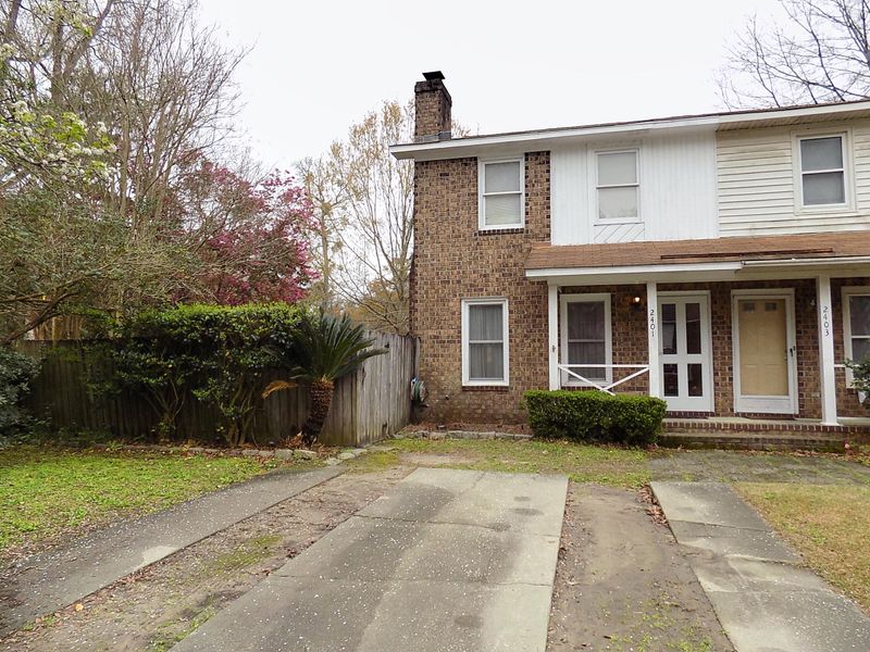 2401 Quail Hollow Ct, Charleston, SC 29414