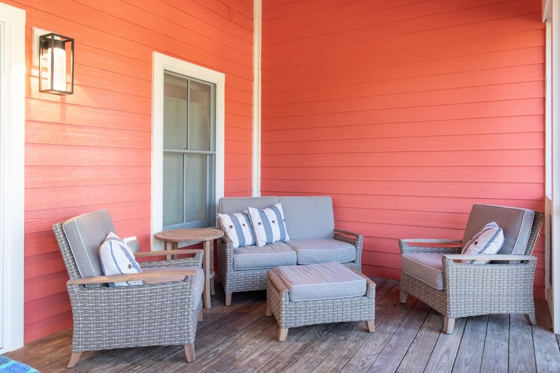 421 E Hudson Ave, Folly Beach, SC 29439