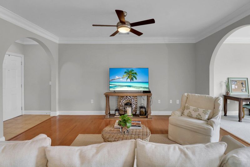 2100 Belle Isle Ave #204, Mount Pleasant, SC 29464